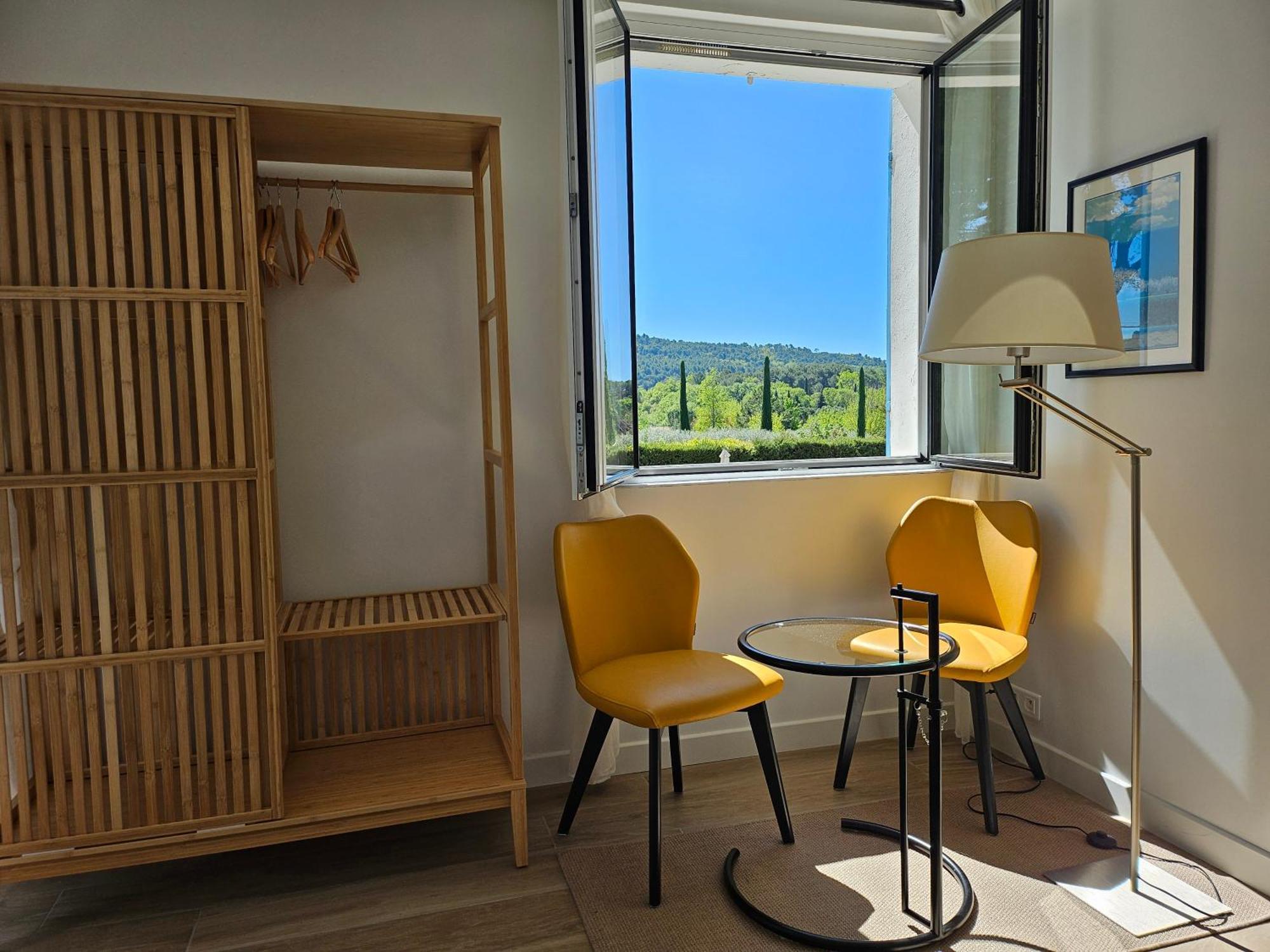 루르마랭 La Luberonne B&B 외부 사진