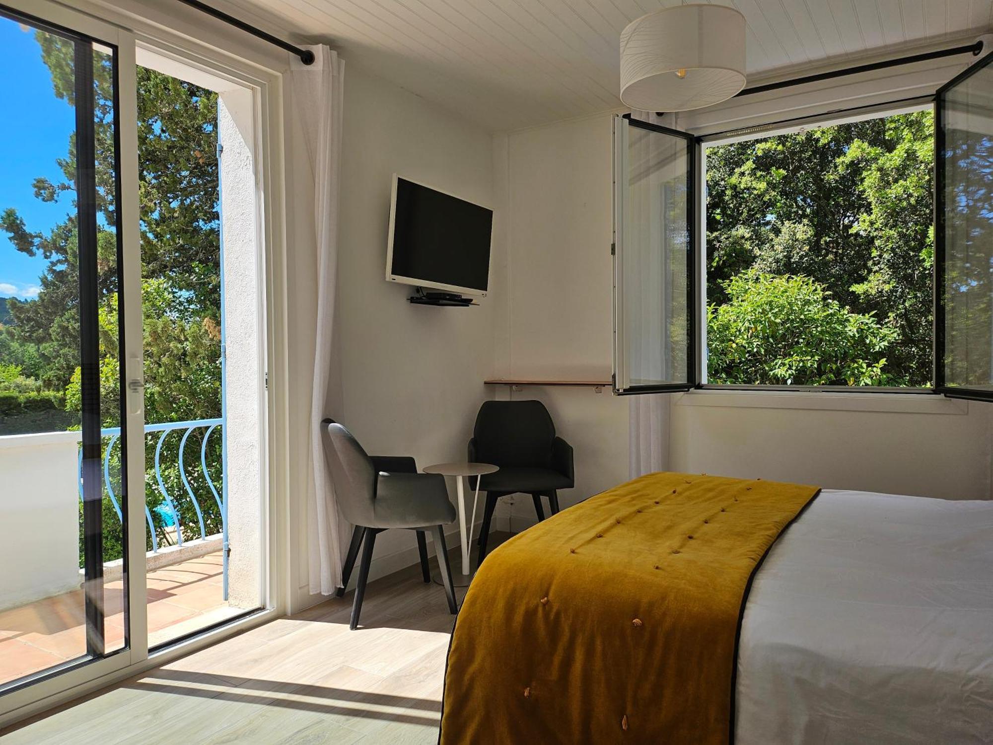 루르마랭 La Luberonne B&B 외부 사진