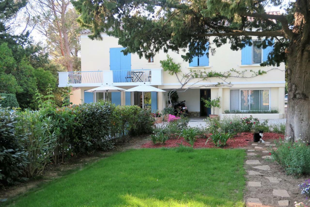 루르마랭 La Luberonne B&B 외부 사진