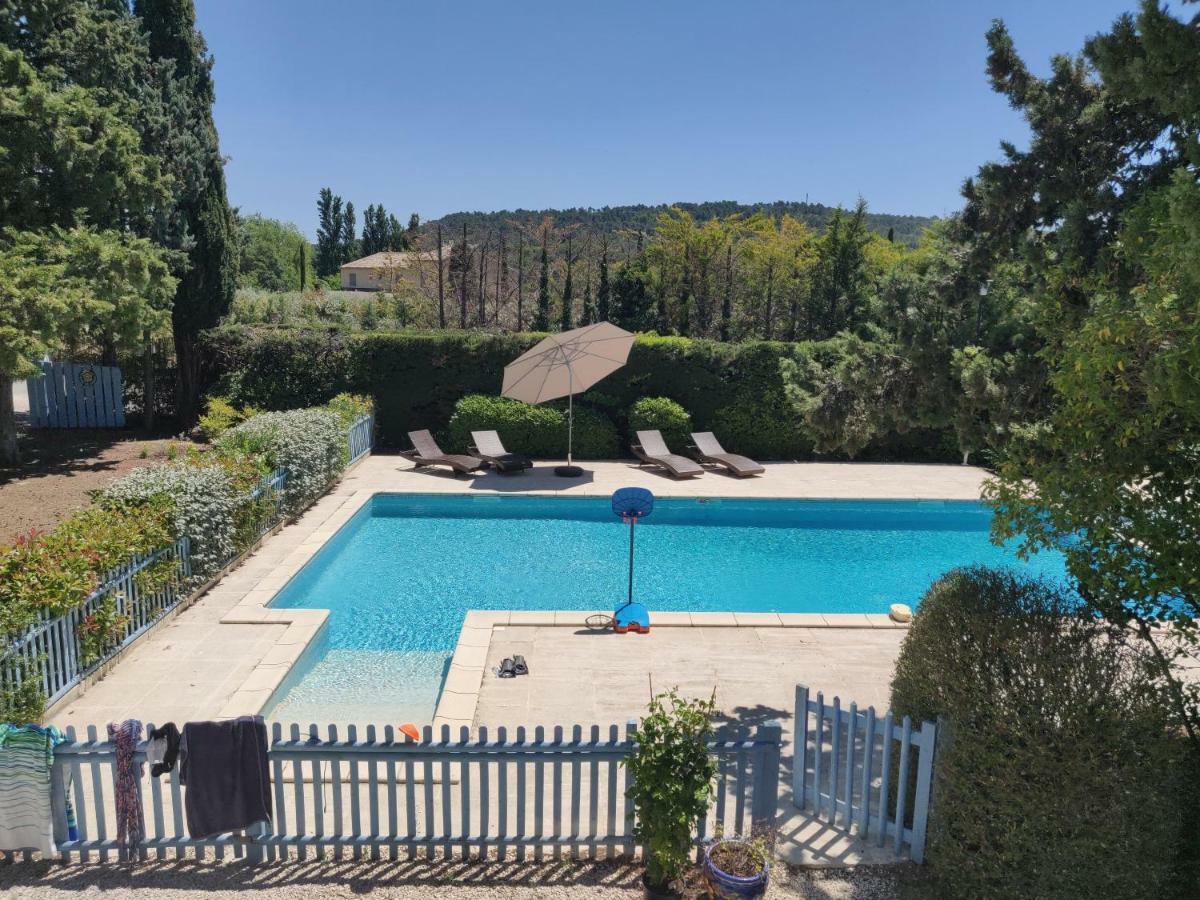 루르마랭 La Luberonne B&B 외부 사진